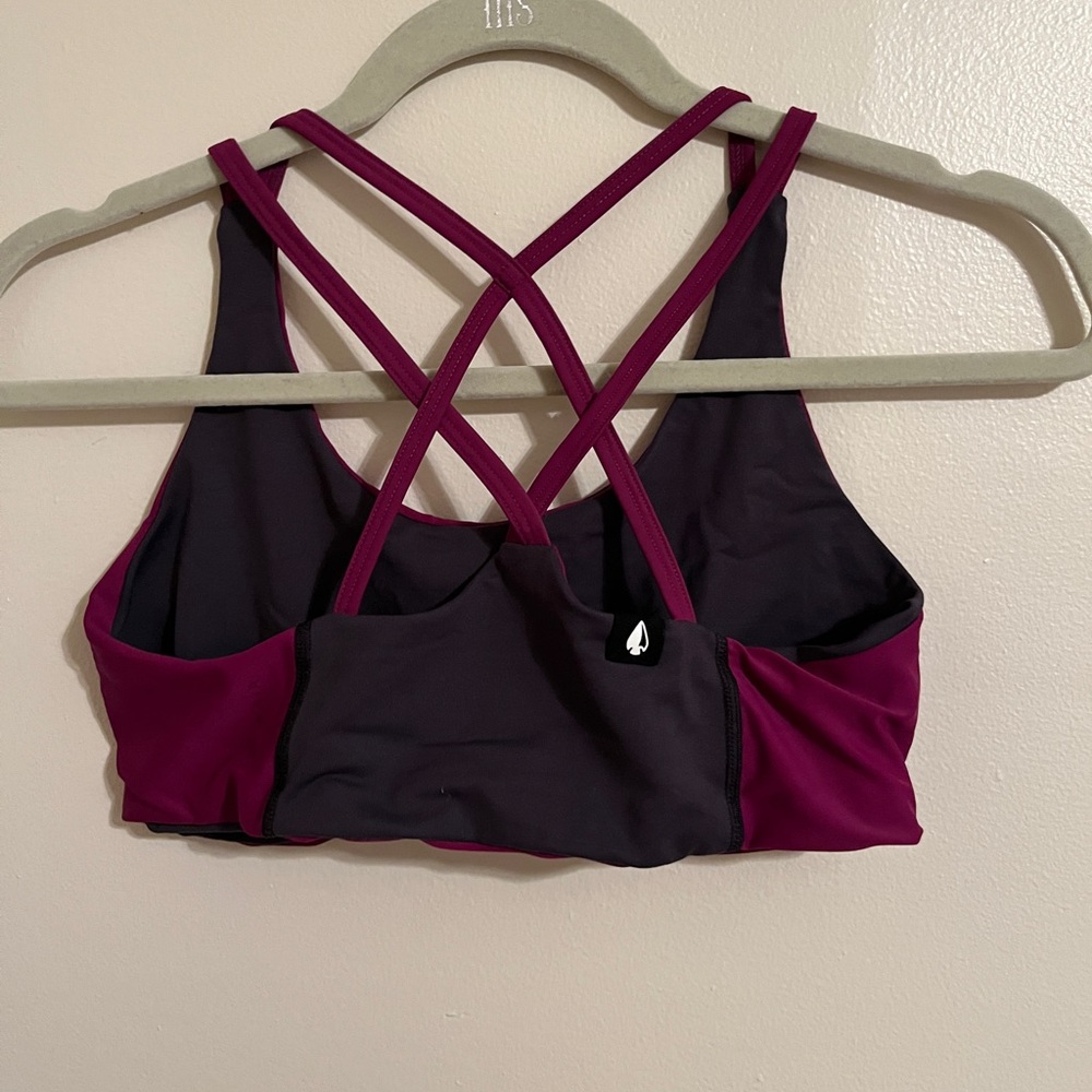 Tera Kaia Toura sports bra